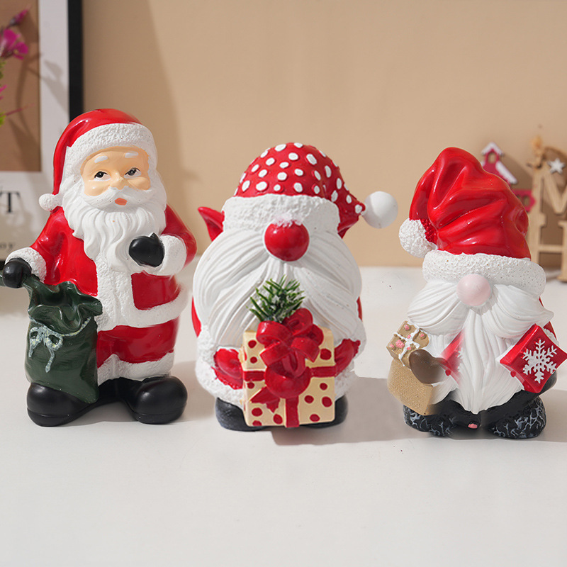 Vintage Collectible Santa - Christmas Santa Resin Ornament Vintage Tabletop