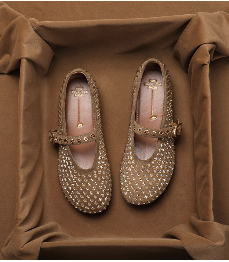 Vintage Collectible Shoes - SHOEBOX Vintage Mary Jane shoes with