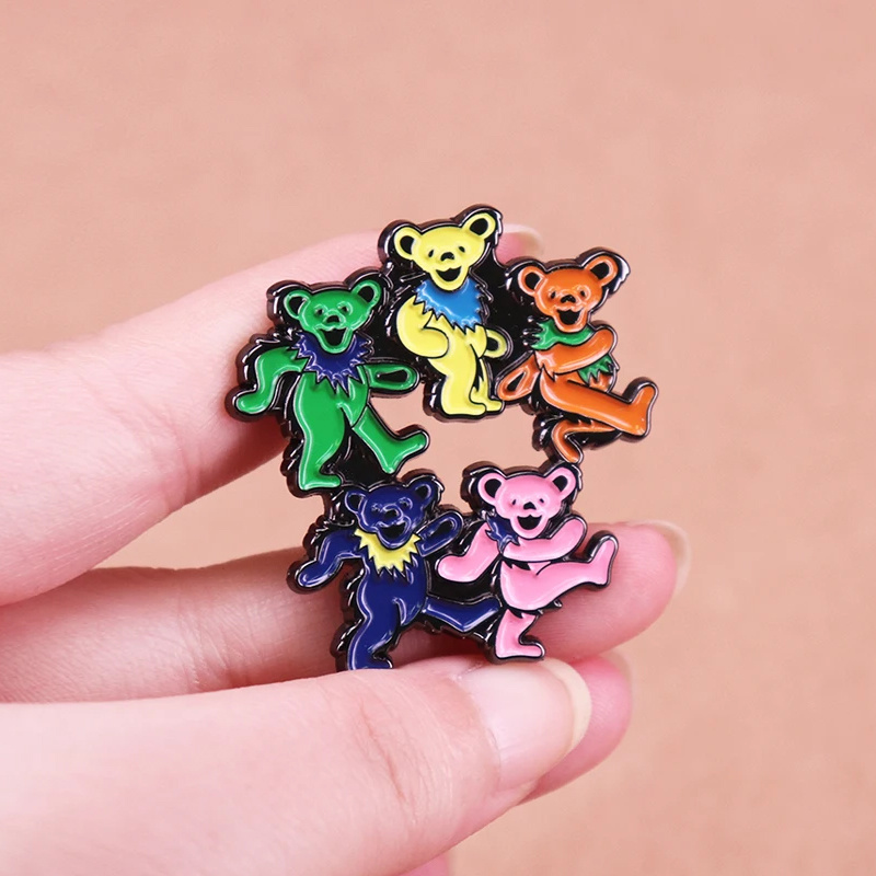 Dancing Bears Enamel Pin Rock  - Vintage Collectible Bears 评论和价格